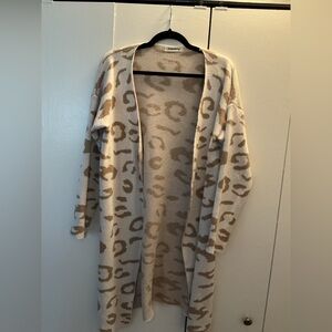 Chic Leopard Print Open Cardigan